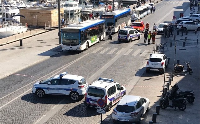 car-crashes-into-bus-shelters-in-frances-marseille