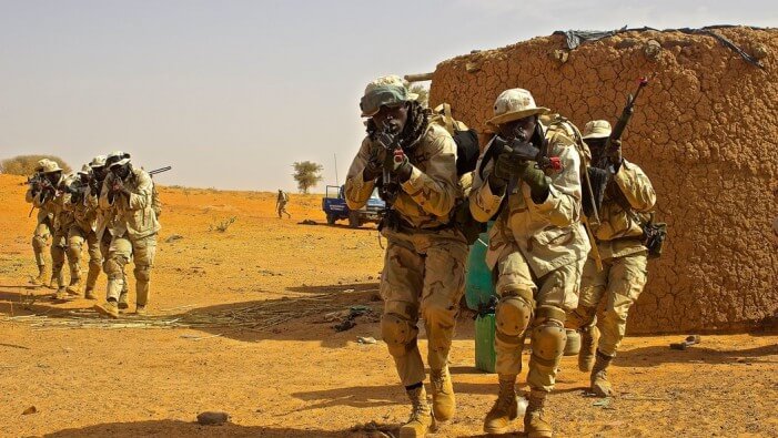 Benin-troops