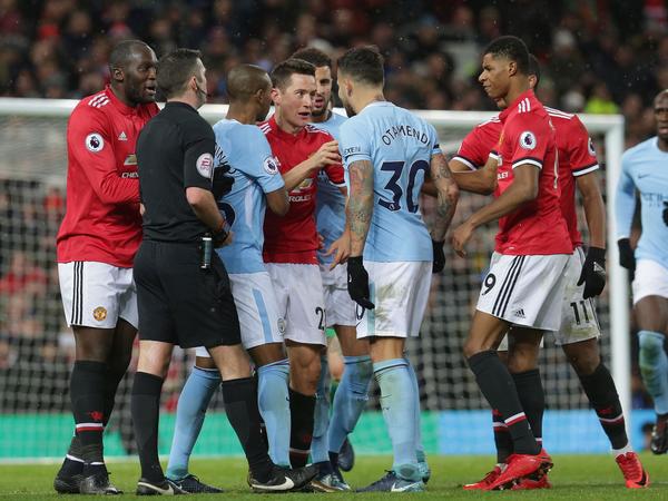 Manchester-United-and-Manchester-City-Fracas