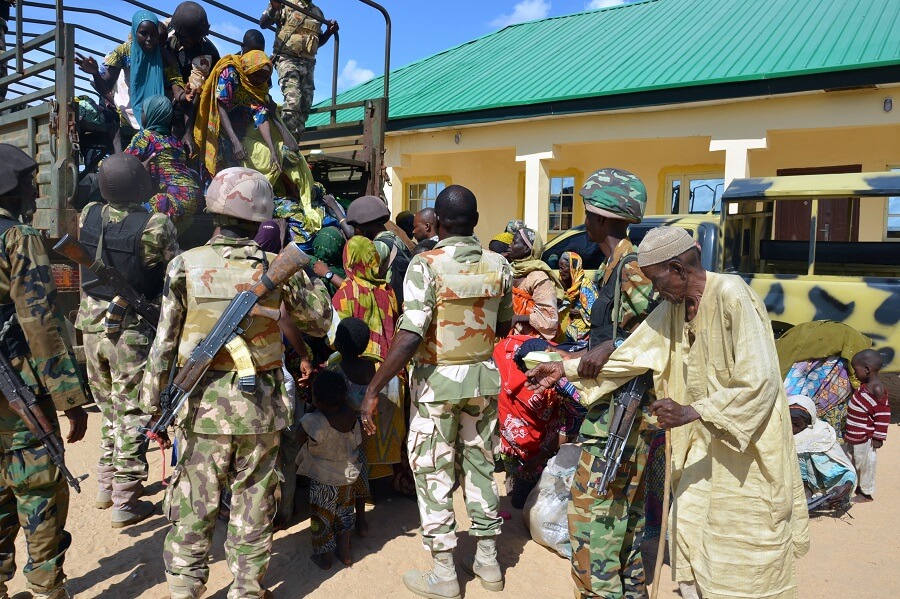 Nigerian-Soldiers-boko-haram-victims-maiduguri-nigeria (1)