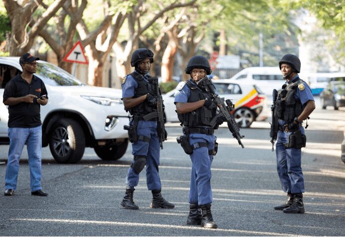 south-africa-police-officers
