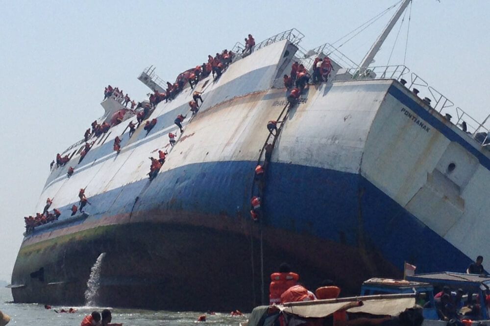 13-Dead-As-Boat-Capsizes-Off-Indonesia’s-Sulawesi