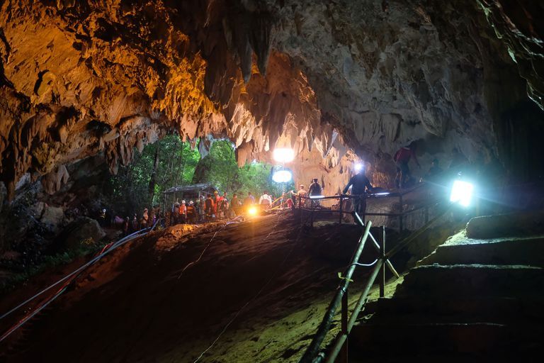 Tham-Luang-cave