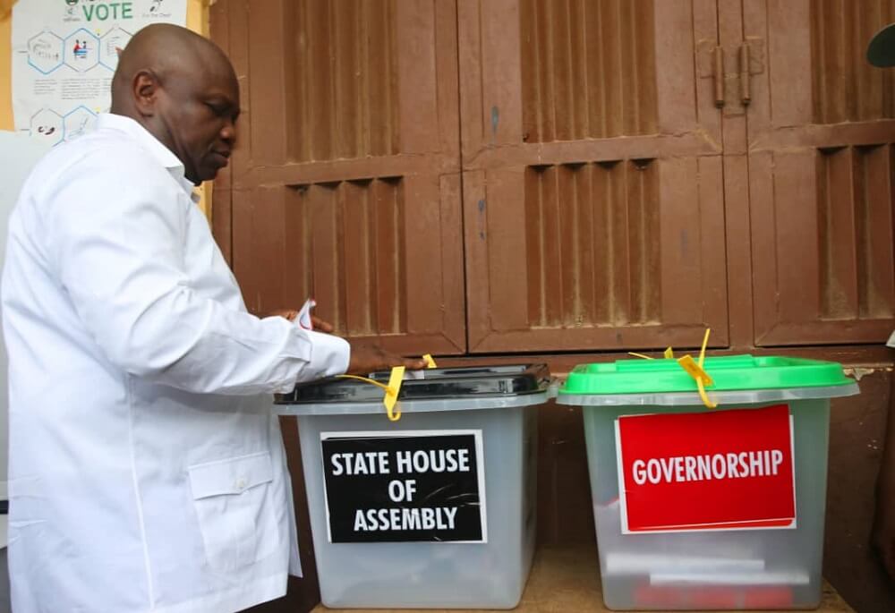 Gov-Akinwumi-Ambode-Votes-In-Lagos (1)