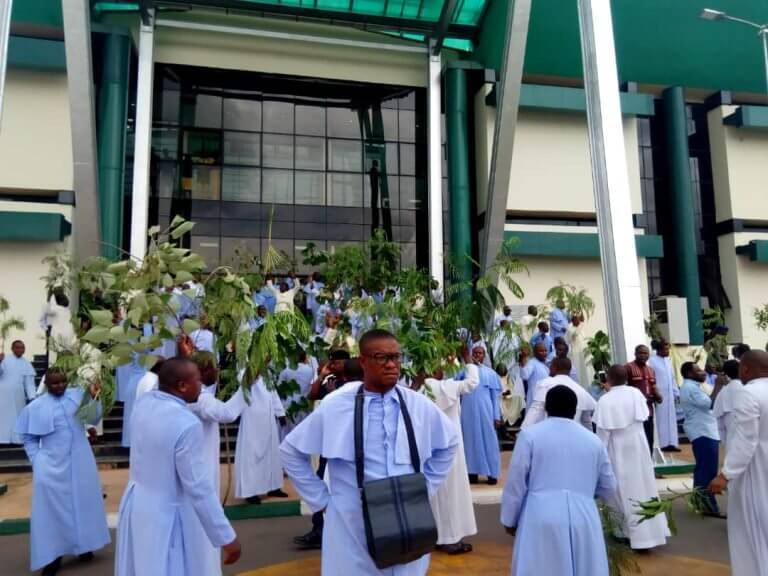 Enugu-priest-protest