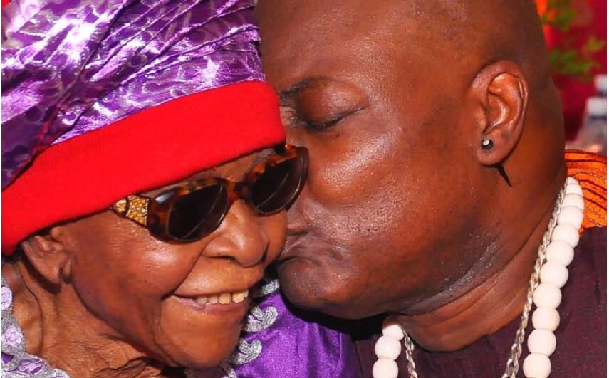Charly-Boy-and-mother-Margaret-Oputa