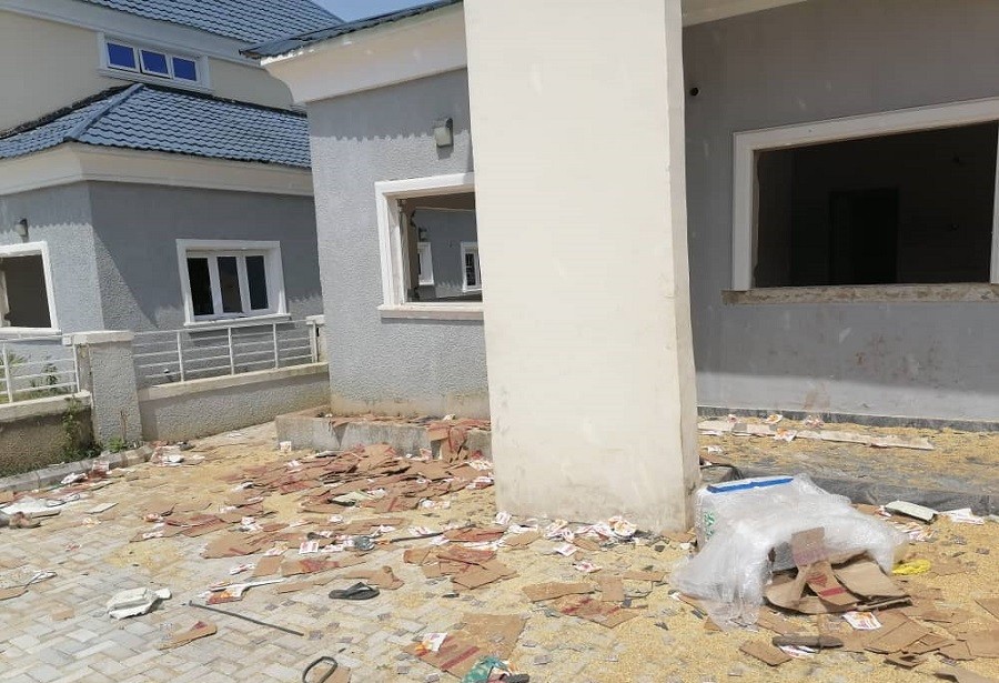 Hoodlums-Invade-Private-Estate-In-Abuja-Loot-Items-Worth-N100m-