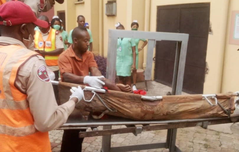 Hit-And-Run-Driver-Kills-Woman-In-Anambra-FRSC-Retrieves-Corpse