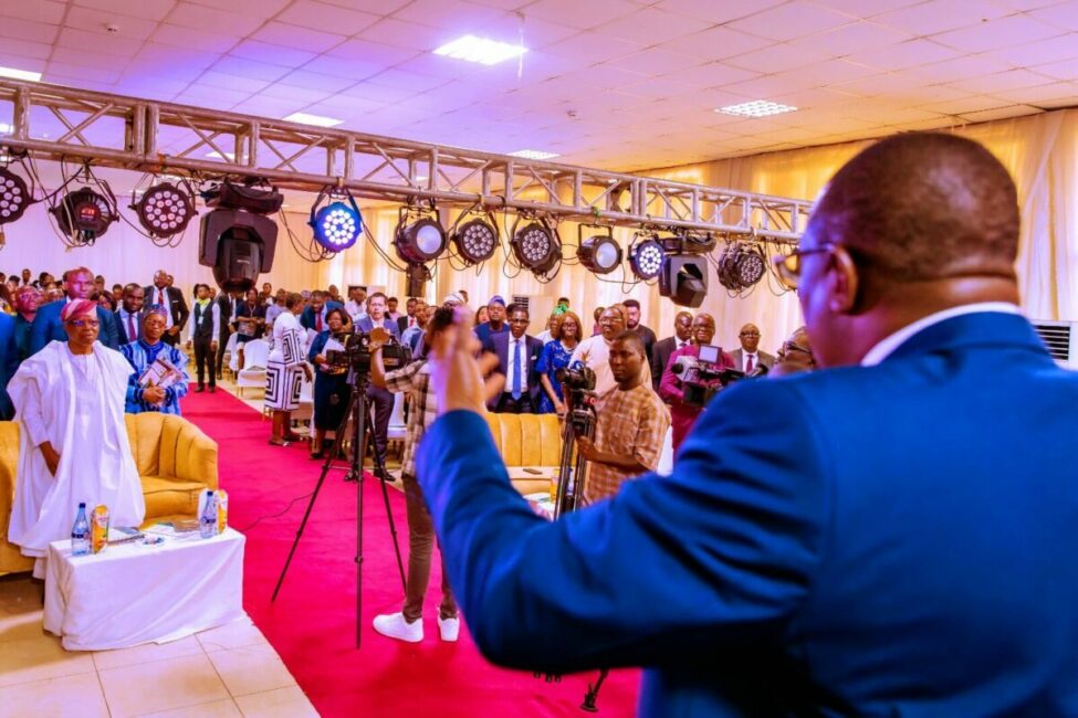 PHOTOS You Are A Living Legend Bala Wunti Eulogizes International photos-you-are-a-living-legend-bala-wunti-eulogizes-international