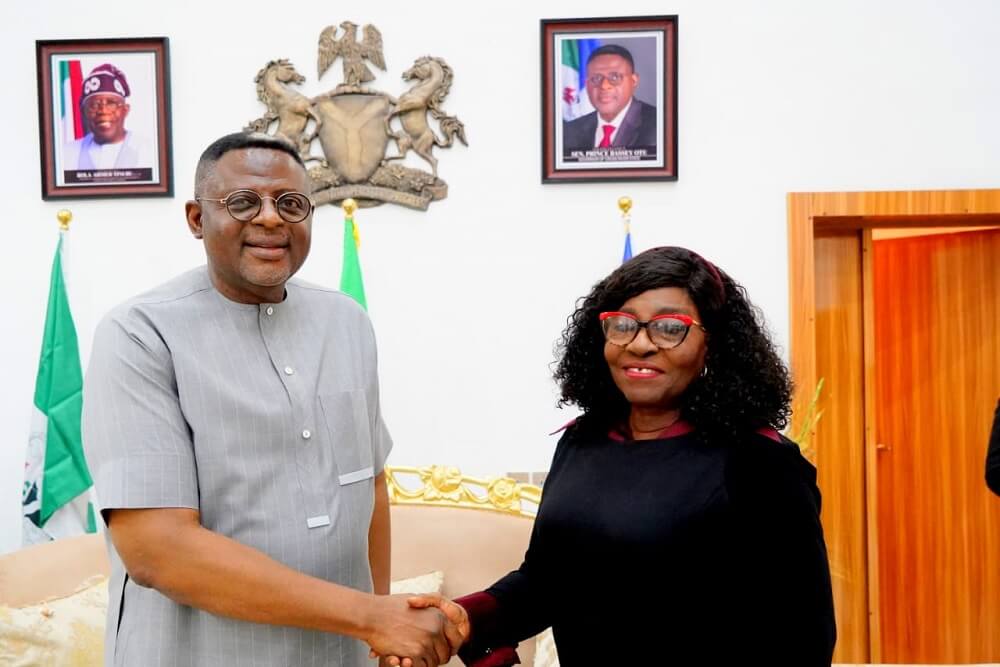Cross-River-State-Governor-Sen.-Prince-Bassey-Otu-L-welcoming-Chief-Judge-of-the-State-Justice-Akon-Ikpeme-when-she-led-other-Benchers-on-a-visit-to-Government-House-Calabar-Monday-July-24-2023.-1.