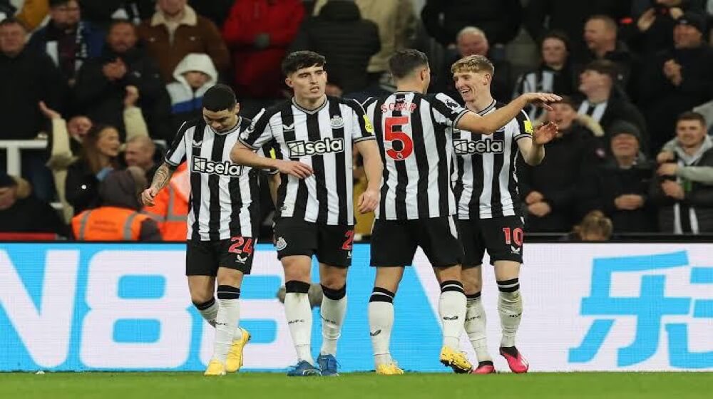 Newcastle United Players Celebrate Against Chelsea