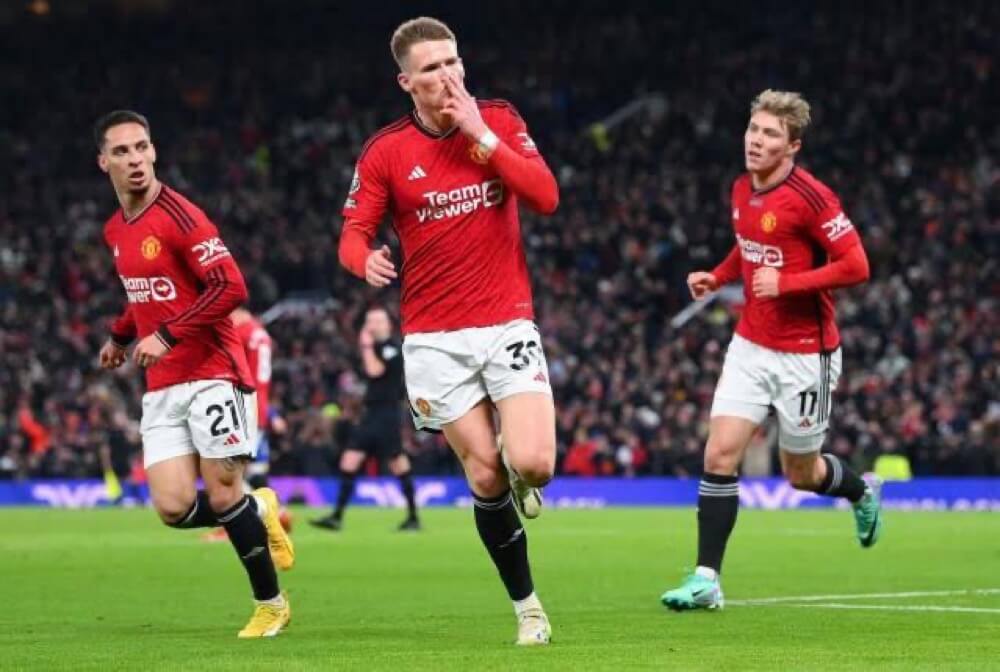 Mctominay Celebrates His Goal Against Chelsea