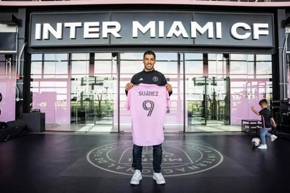 Luis Suarez Poses With Inter Miami’s Jersey At His Unveiling