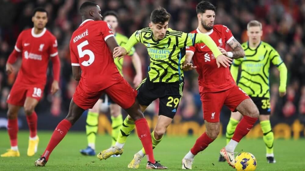 Arsenal’s Kai Havertz and Liverpool’s Ibrahima Konate Battle For The Ball