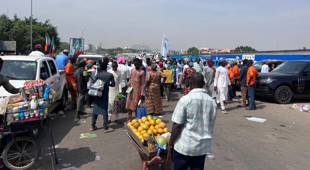 Economic Hardship Drives Abuja Workers Into Extra Jobs, Petty Trading