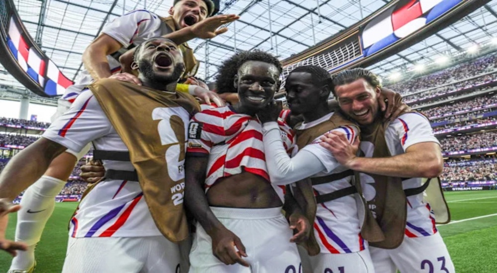 W/Cup: U.S. Romp Past Paraguay, Secure Dominant Victory In Opener