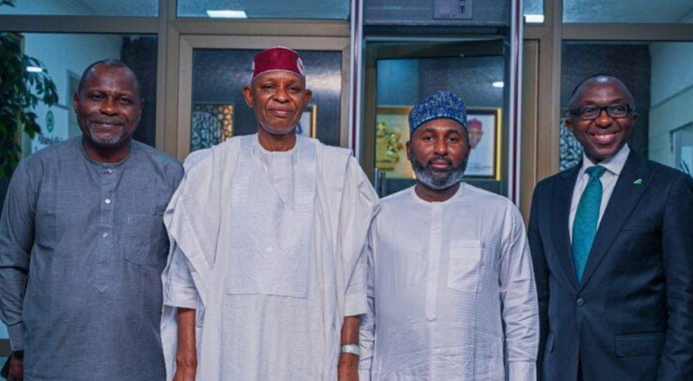 Yusuf Hosts FG Team Over Kano Light Rail Project